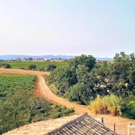 Semesterbostad Oleander- Spacious With Private Pool & Garden Sleeps 6 *