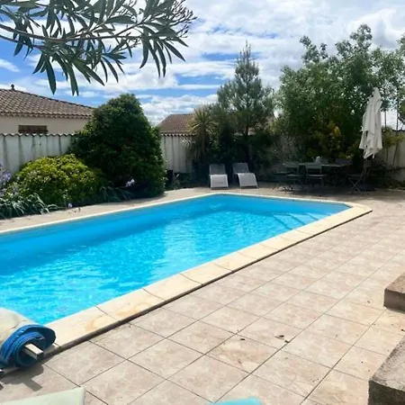 Oleander- Spacious With Private Pool & Garden Sleeps 6 Semesterbostad Puimisson