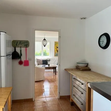 Oleander- Spacious With Private Pool & Garden Sleeps 6 * Puimisson