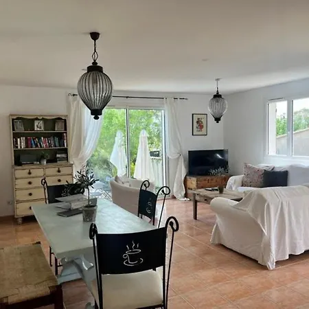 Oleander- Spacious With Private Pool & Garden Sleeps 6 * Puimisson